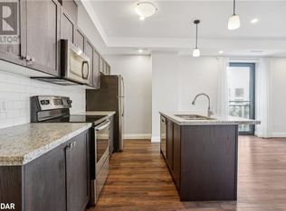 118 King St E #1017, Hamilton, ON