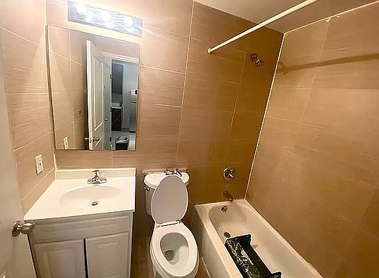 4th image of 339 Nostrand Ave #4REAR