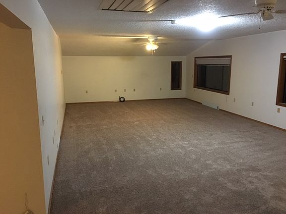 5th image of 1055 NE 47th Ave