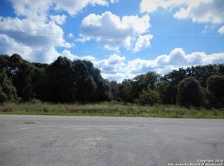 312 Misty Bnd, Floresville, TX 78114