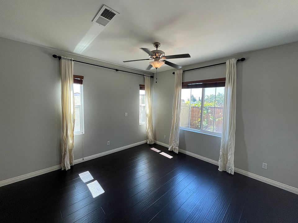 1st image of 2320 Magnolia Way