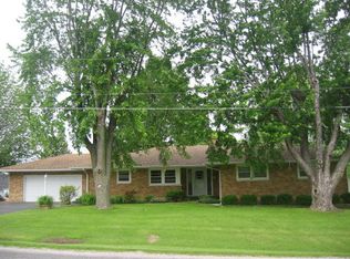 3 Thomas Dr, Streator, IL 61364