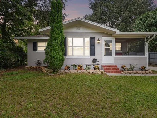 215 Young Pl, Lakeland, FL 33803