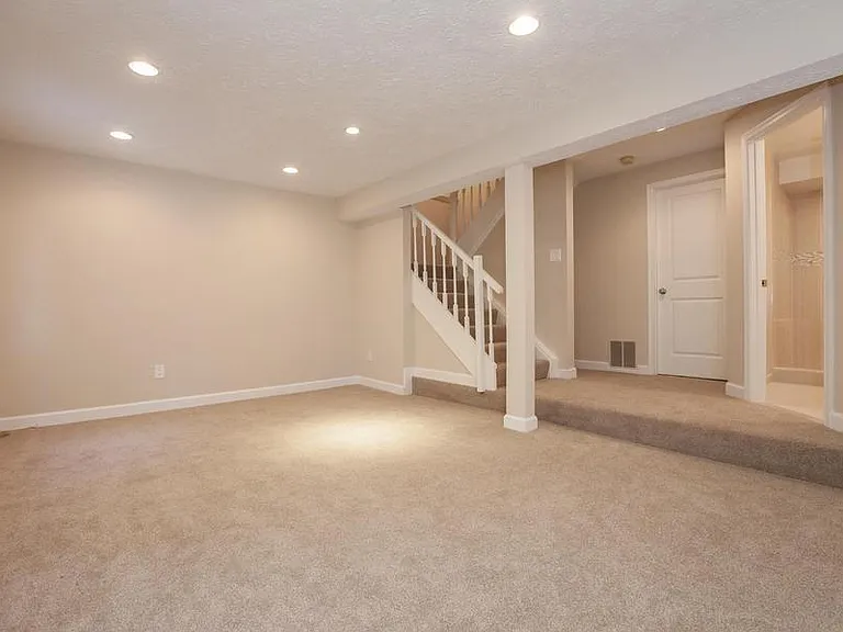 2911 Bridgehampton Ct — Photo 11