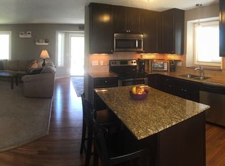 5110 92nd Cres N, Brooklyn Park, MN 55443