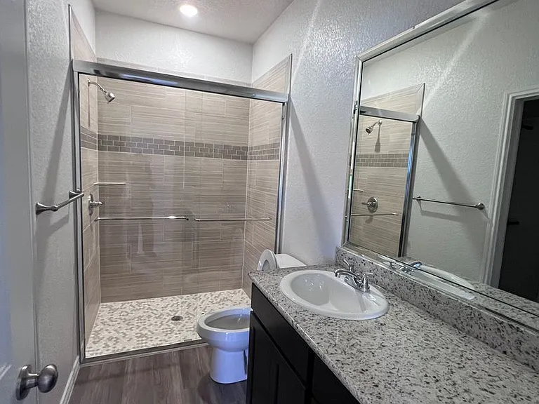 111 Levi Ct — Photo 9