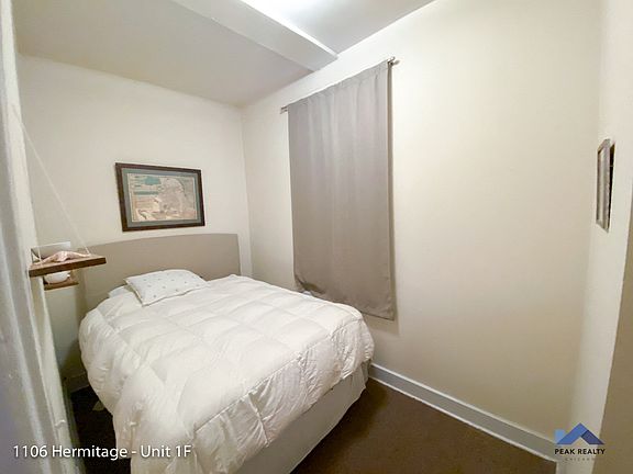 5th image of 1106 N Hermitage Ave APT 2R