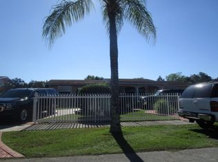 11826 SW 203rd Ter, Miami, FL 33177