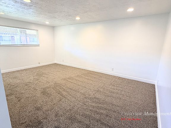 3rd image of 367 W 4900 S APT 4