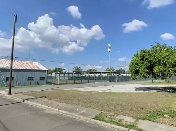 0 W Nazro St, Baytown, TX 77520