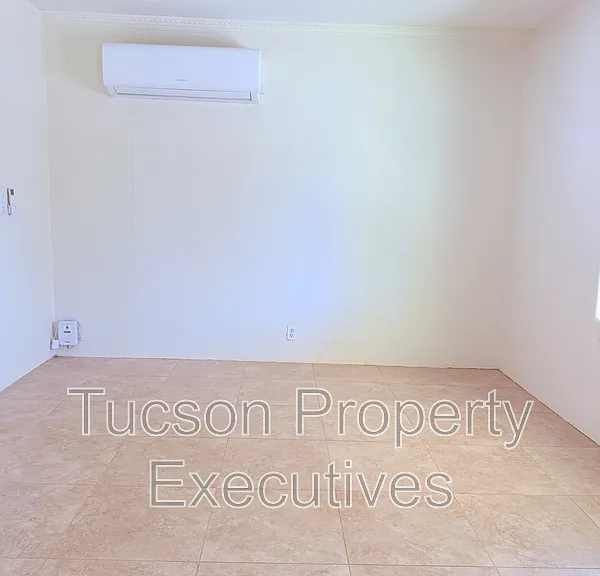2925 N Estrella Ave #1 — Photo 12