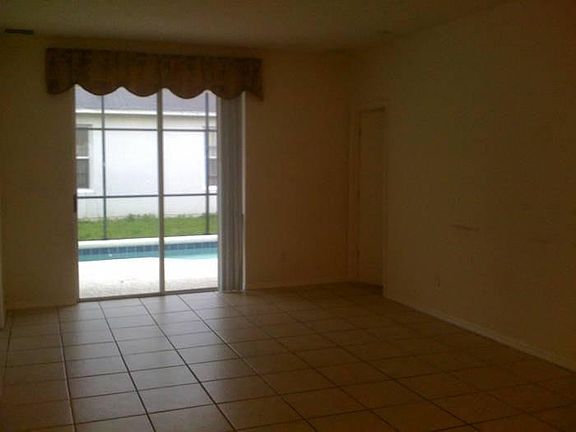 5th image of 858 Knollwood Dr
