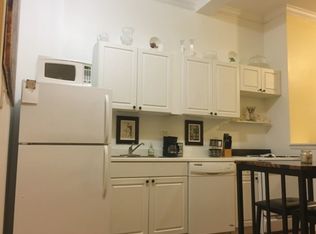 916-20 Greenbay Rd #918, Winnetka, IL 60093