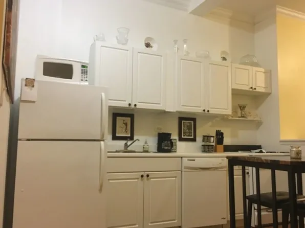 916-20 Greenbay Rd, Winnetka, IL