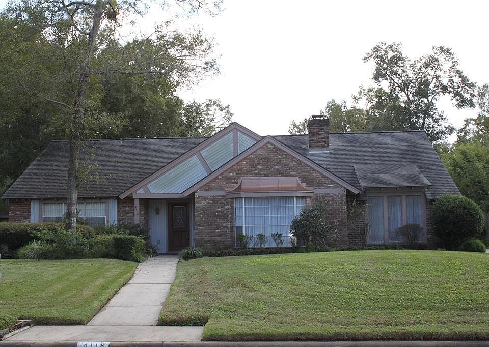1st image of 4118 Rolling Green Dr
