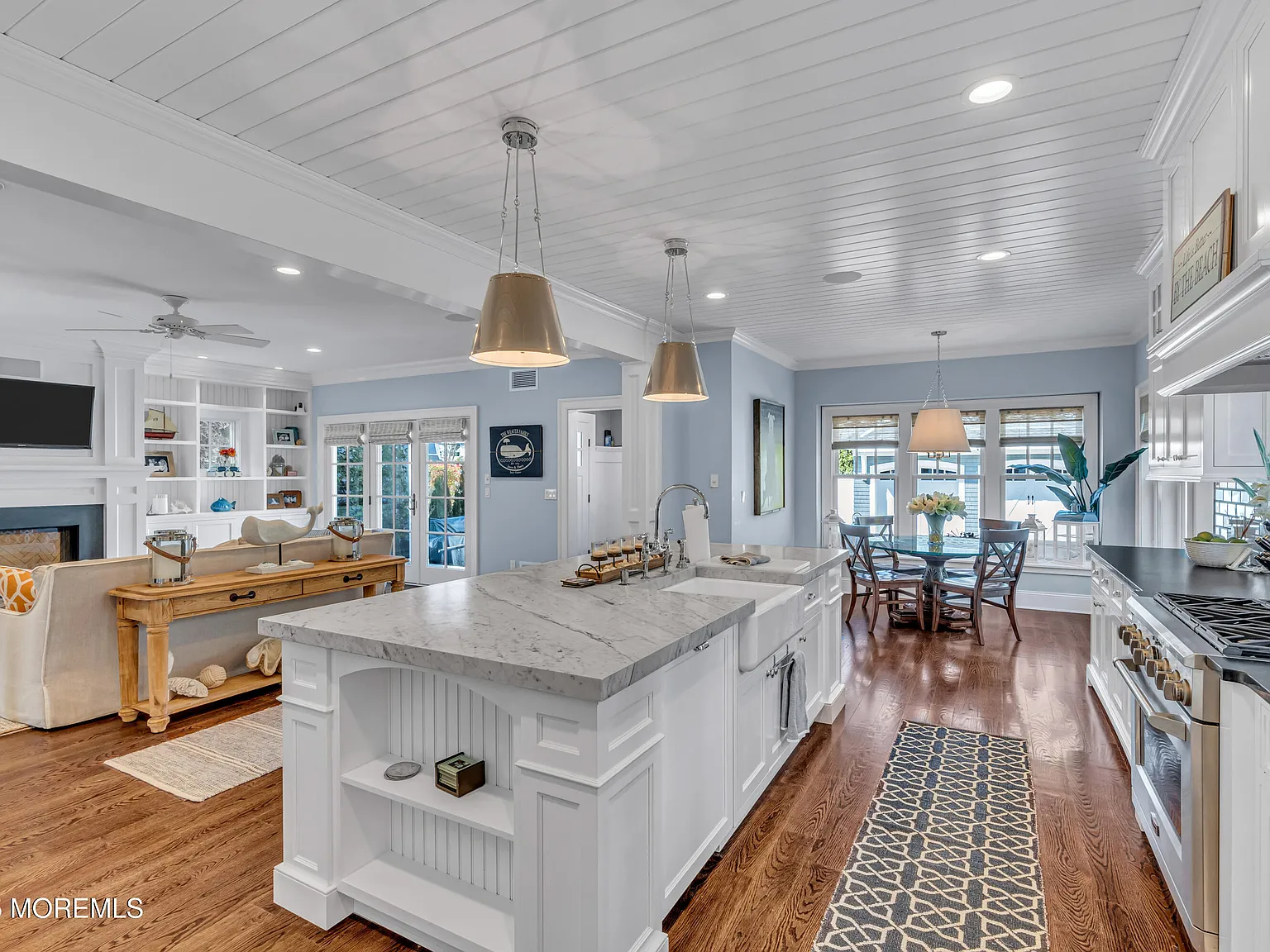 4 bed, 4.5 bath, $17,000 — Photo 4