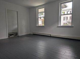 18 4th St, Frenchtown, NJ 08825