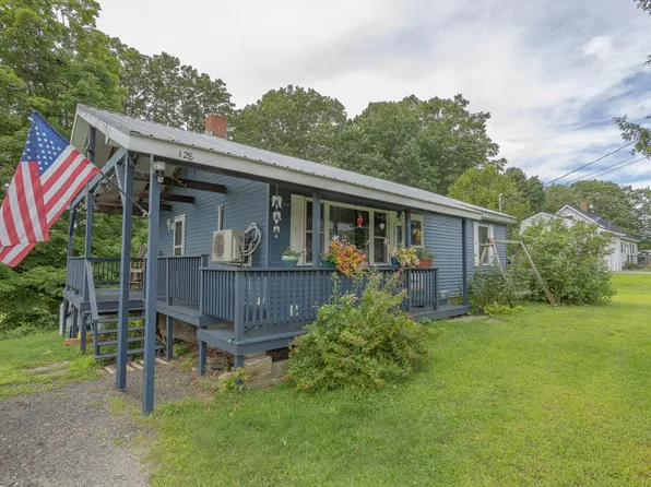 128 Stanwood Park Circle, Farmington, ME 04938