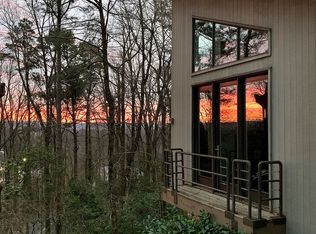 2926 Smyer Rd, Vestavia Hills, AL 35216