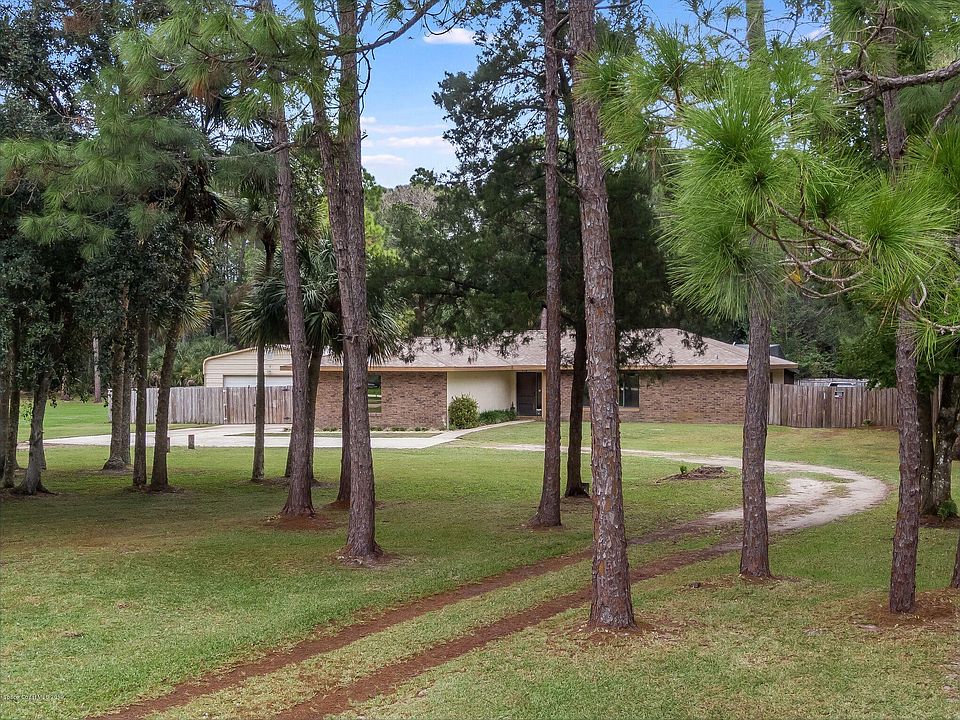 1st image of 2814 Long Lake Dr