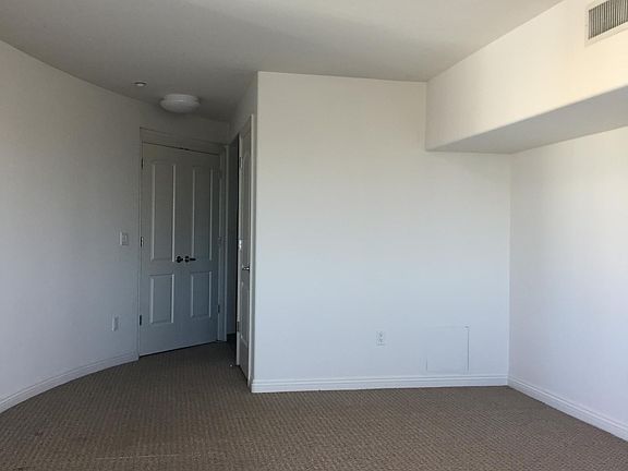 5th image of 2234 Brant St #B10