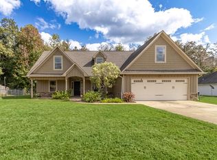15 Isbell Rd, Fort Mitchell, AL 36856