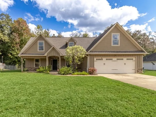 15 Isbell Rd, Fort Mitchell, AL 36856