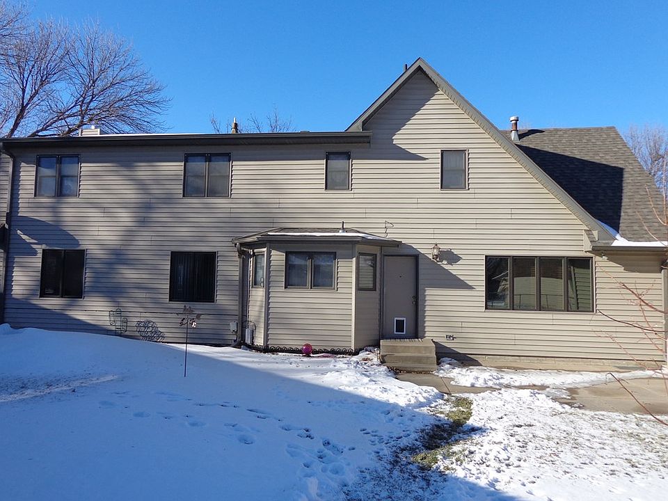 2nd image of 2677 Saint Patrick Ave