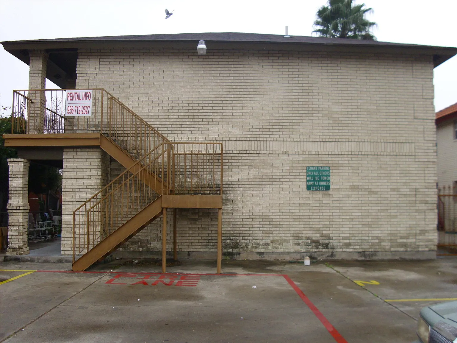 2 bed, 1025 sqft, $850 — Photo 1