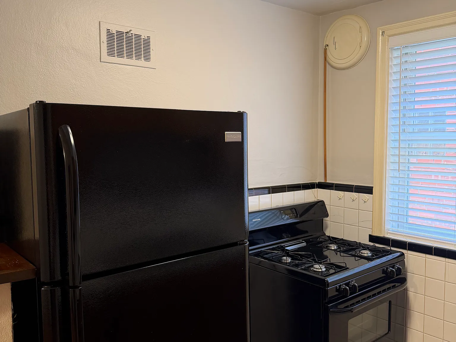 1 bed, 800 sqft, $925 — Photo 4