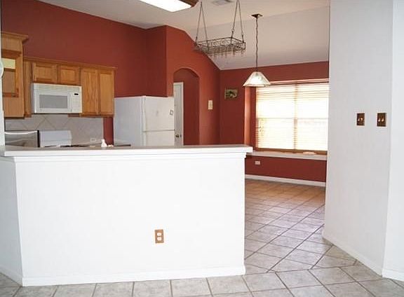 Another view of the kitchen.