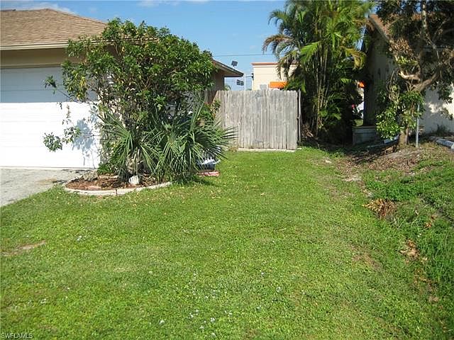2nd image of 3335 SE 15th Pl