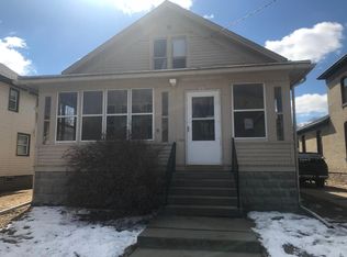 525 Otter Ave, Oshkosh, WI 54901