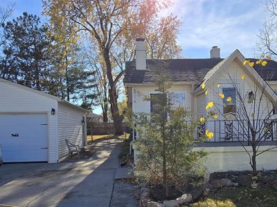 1454 Wells St, Burton, MI, 48529