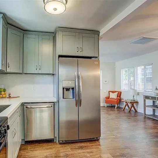 4475 Orange Ave — Photo 9