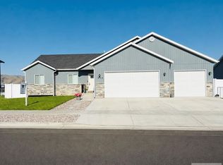 1158 Dolostone Dr, Pocatello, ID 83201