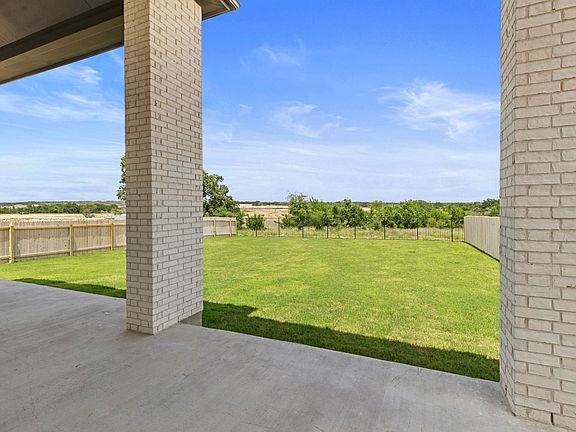 3rd image of 108 Montecilo Dr