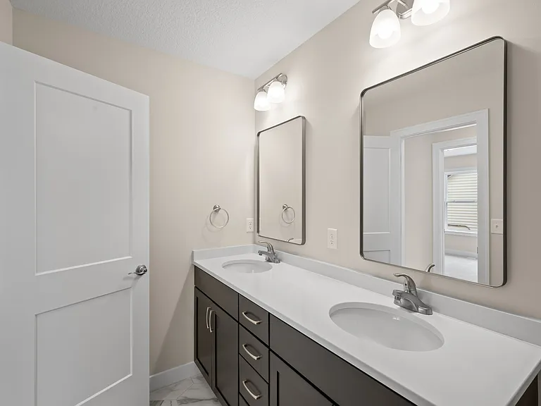 820 26th Ave NE #1 — Photo 12