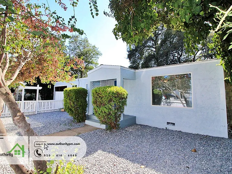 3210 Veda St — Photo 2