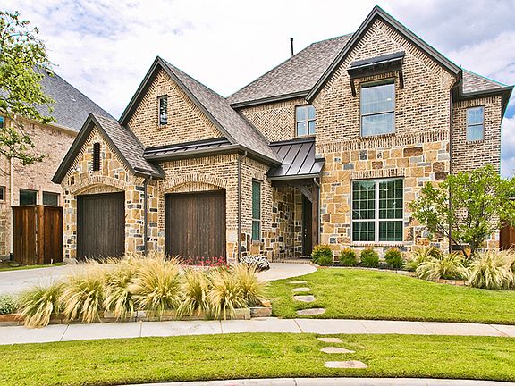 4th image of 119 Whispering Hills Ct.