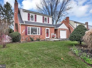 1956 Bannister St, York, PA 17404