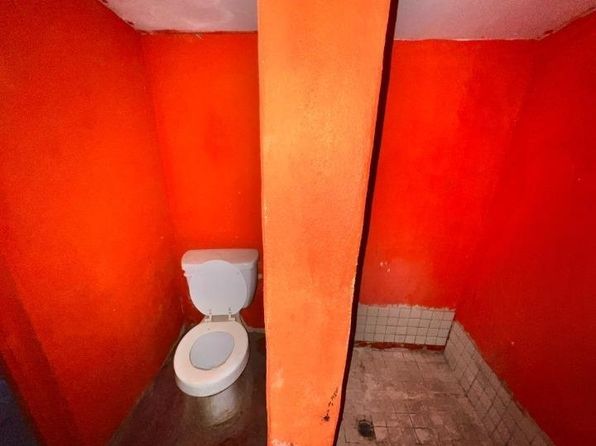 laredo-texas-448056051 picture