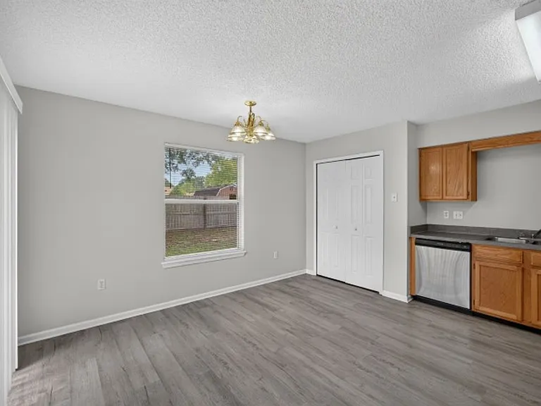 8519 Blazing Star Ct — Photo 8