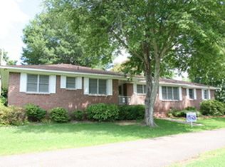 316 Vann Dr, Rainbow City, AL 35906