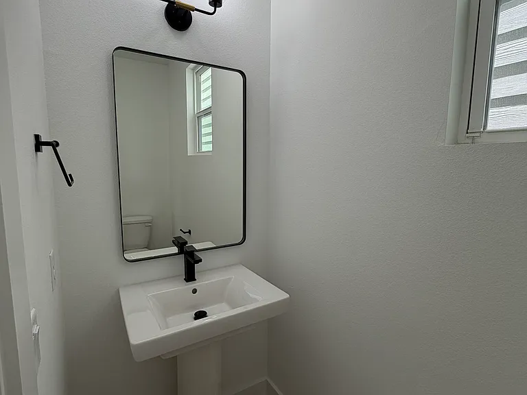 5815 Highland Sky Ln — Photo 12