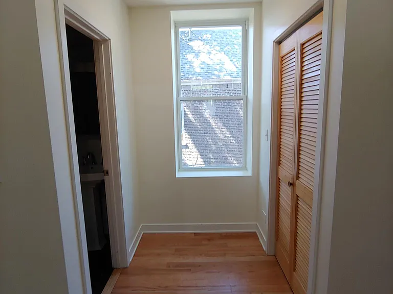 2006 S Washtenaw Ave #2C — Photo 3