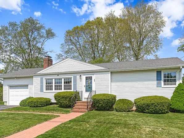 27 Cunniff Ave, Milford, MA 01757