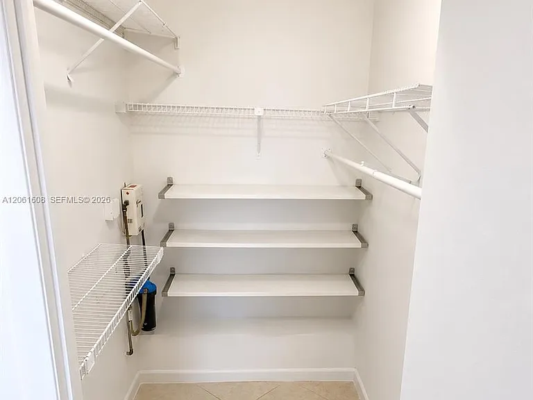 8363 Lake Dr #301 — Photo 6