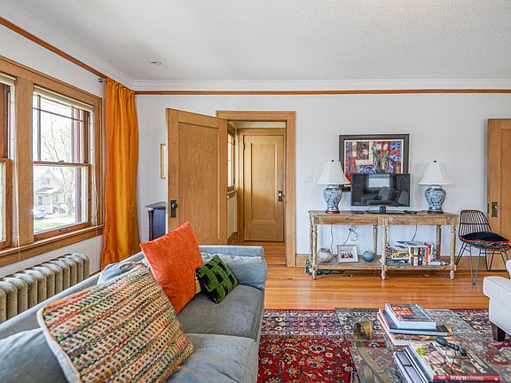 3rd image of 4449 Zenith Ave S #2
