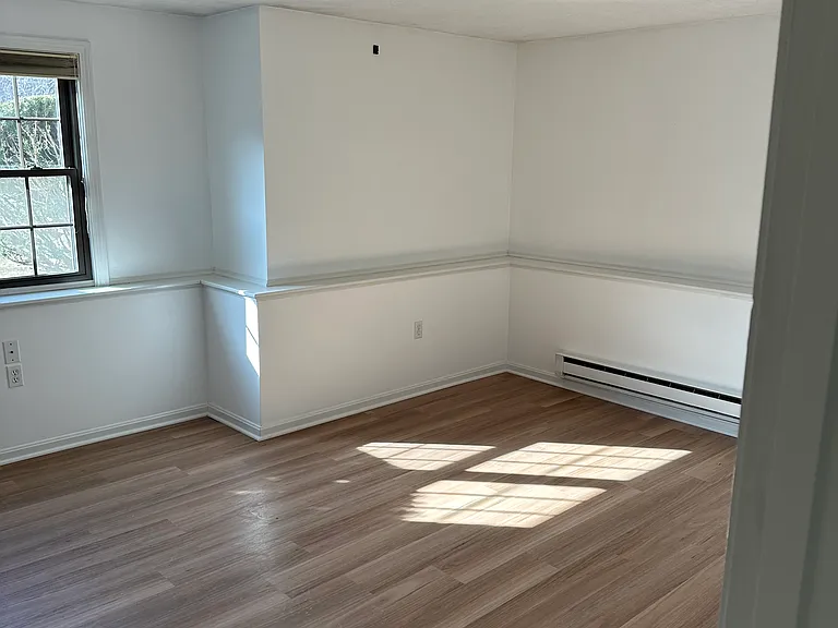 50 Spencer Rd #18L — Photo 7